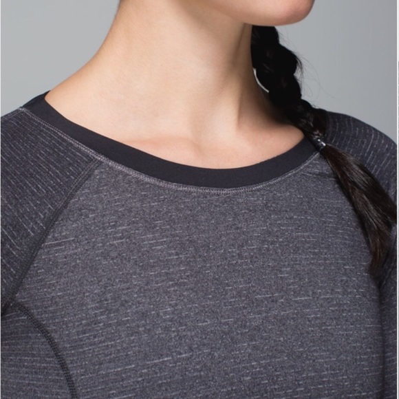 Lululemon Turn It Up Long Sleeve Top - Picture 6 of 16